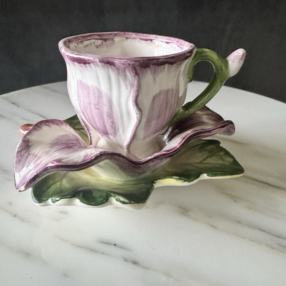 Purple CM INC Chadwick Porcelain Flower TEACUP & SAUCER